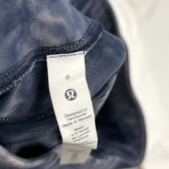 Lululemon Ready to Rulu Jogger Crop. Size 6 - Picture 11 of 11